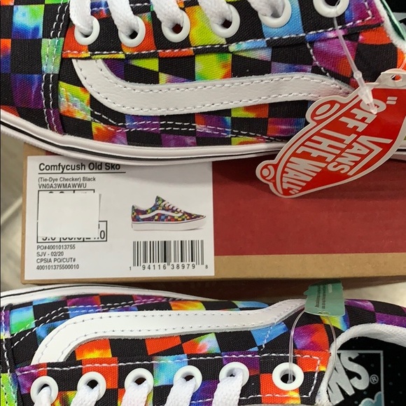 • VANS COMFYCUSH OLD SKOOL TIE-DYE CHANCE WMNS - Picture 15 of 16